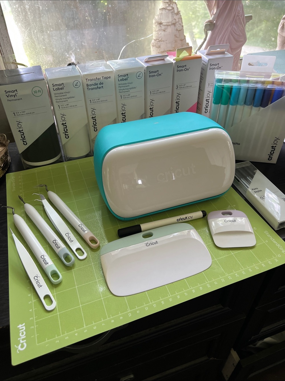 Cricut Joy plus Tools & Accessories Kit in Teal and White